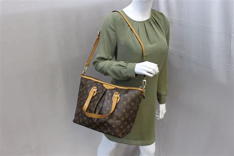 lv palermo mm dimensioni in cm|Louis Vuitton Palermo PM Monogram Shoulder Bag GHW.